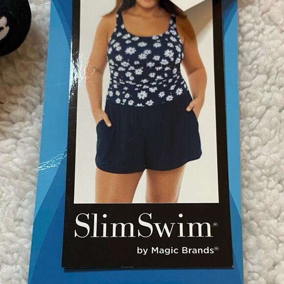 SlimSwim 3X swimsuit Black and White Vinca Floral Print Tank style with Shorts - Picture 12 of 12